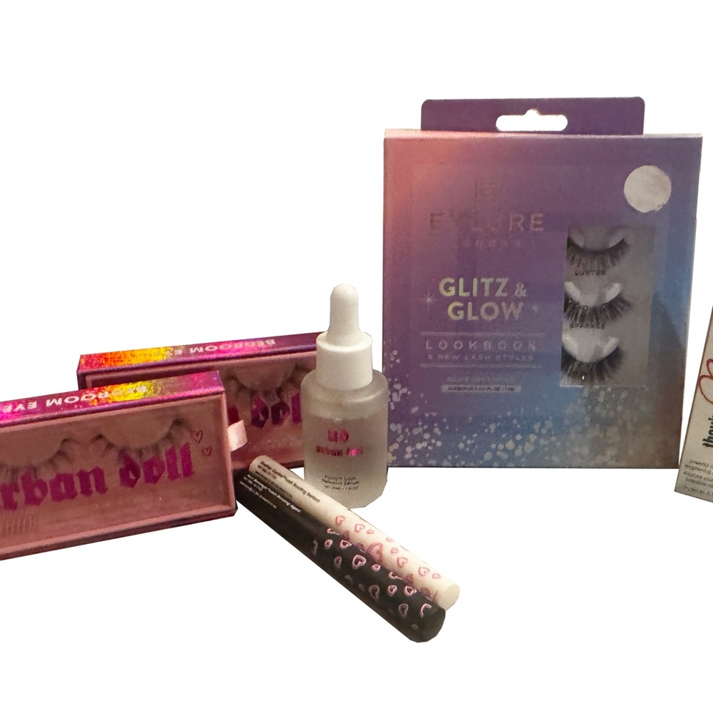 Eyelash Set featuring Urban Doll and Benefit